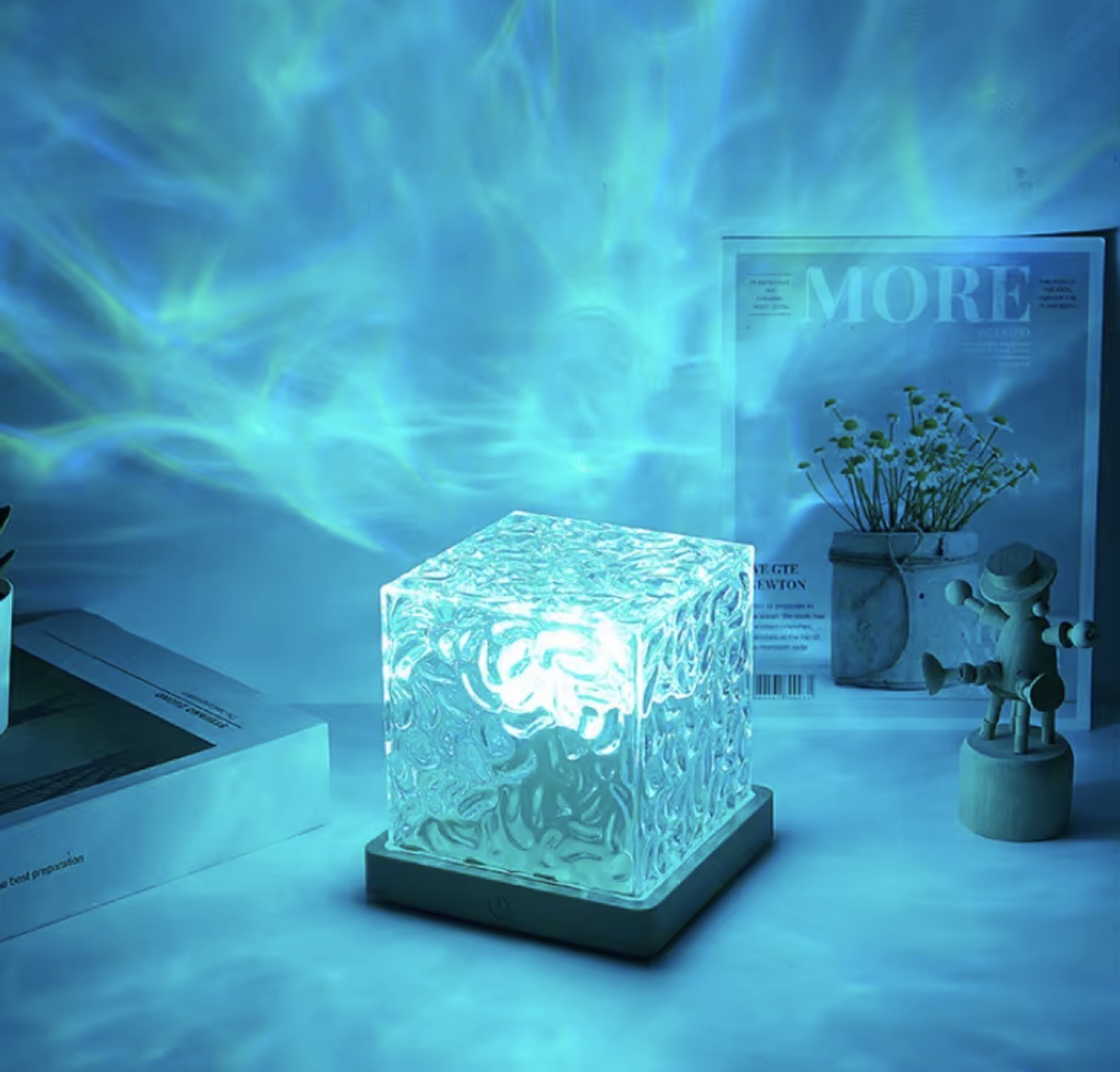 Křišťálová LED lampa s efektem vodní hladiny – Aurora Cube
